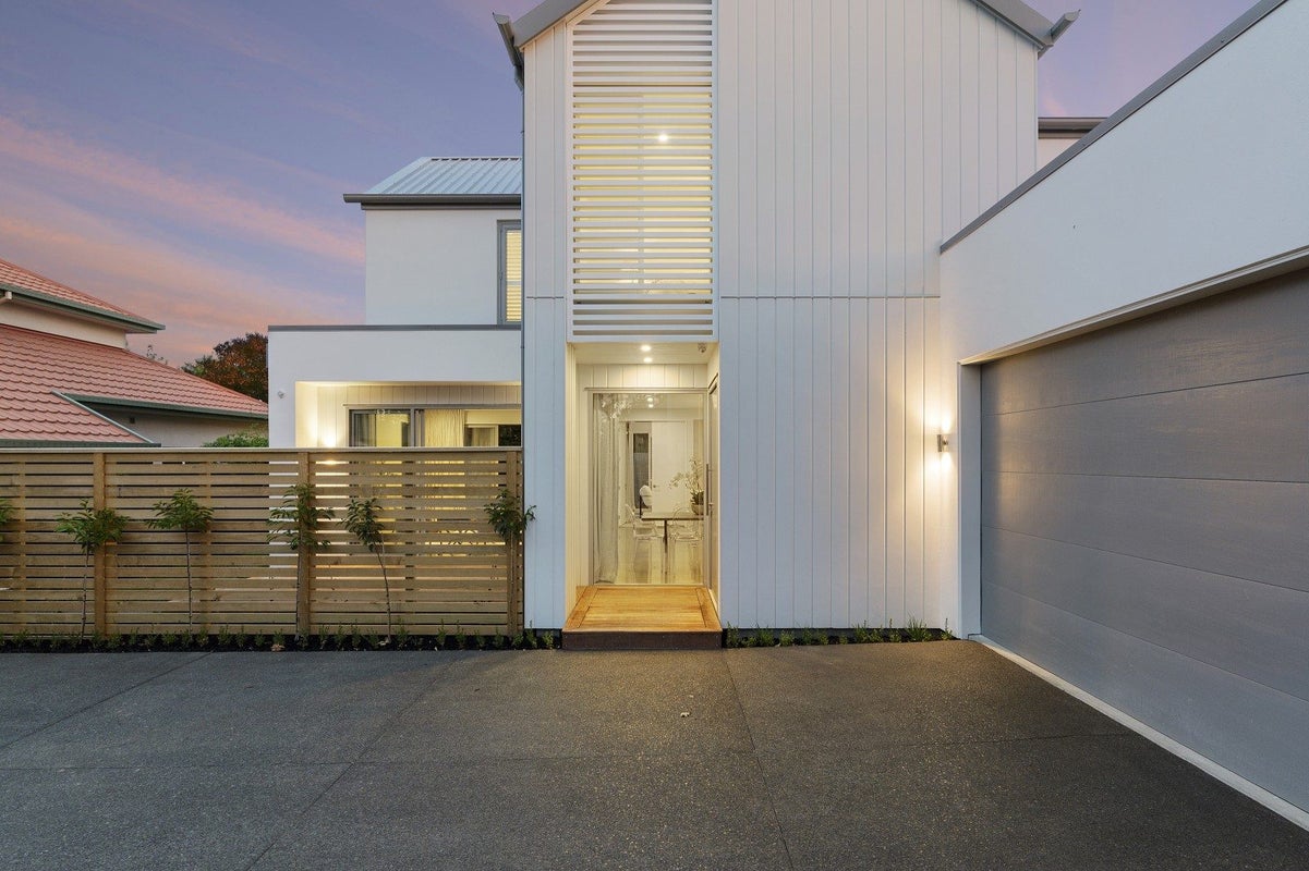 96A Saint James Avenue, Papanui, Christchurch - Carousel 2