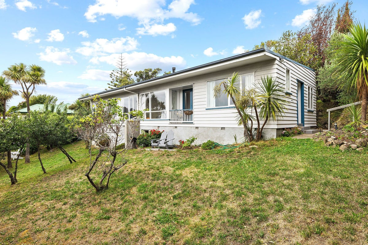 6 Mount Pleasant Road, Mount Pleasant, Christchurch - Carousel 2