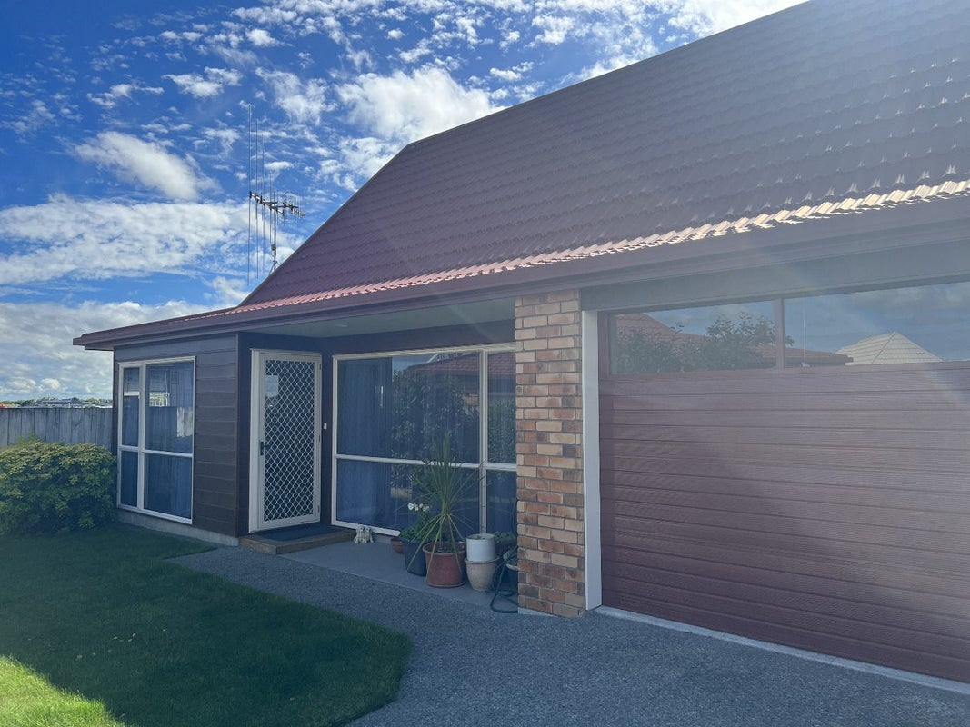 23/9 Fuller Close, Levin, Levin - Carousel 1