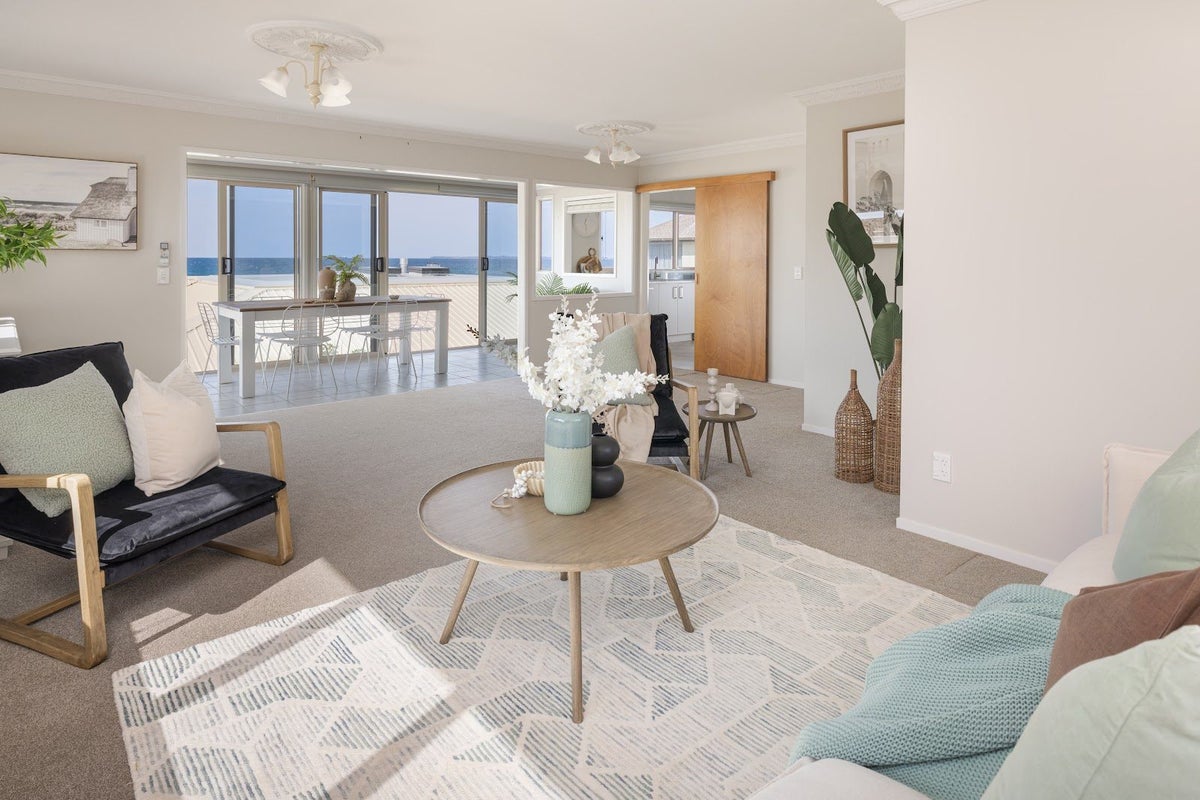 439 Oceanbeach Road, Mount Maunganui - Carousel 2