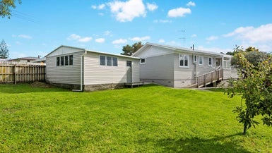 45 Fairclough Road, Beach Haven, Auckland - Carousel 1