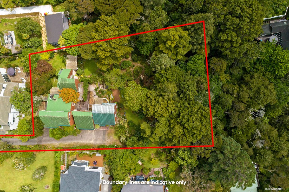 10 Tui Glen Road, Birkenhead, Auckland - Carousel 1