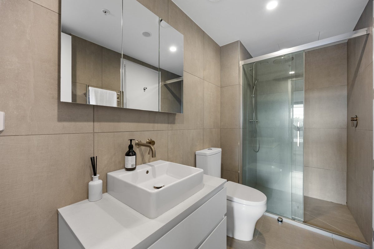 303/59 France Street South, Newton, Auckland - Carousel 10