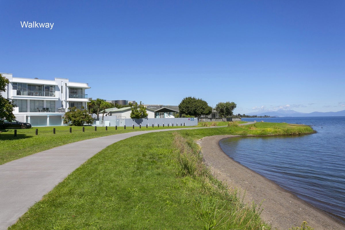 2 Lowell Place, Waipahihi, Taupo - Carousel 34