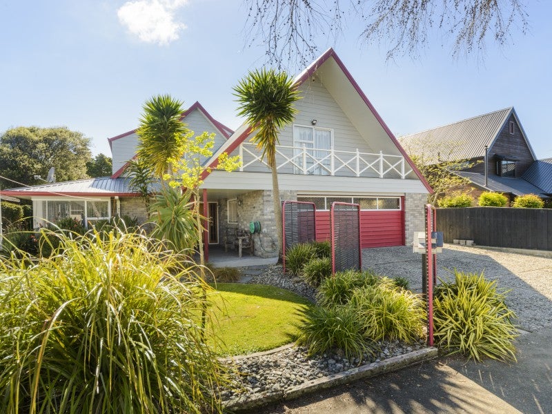 22 Hanmer Place, Highbury, Palmerston North - Carousel 1