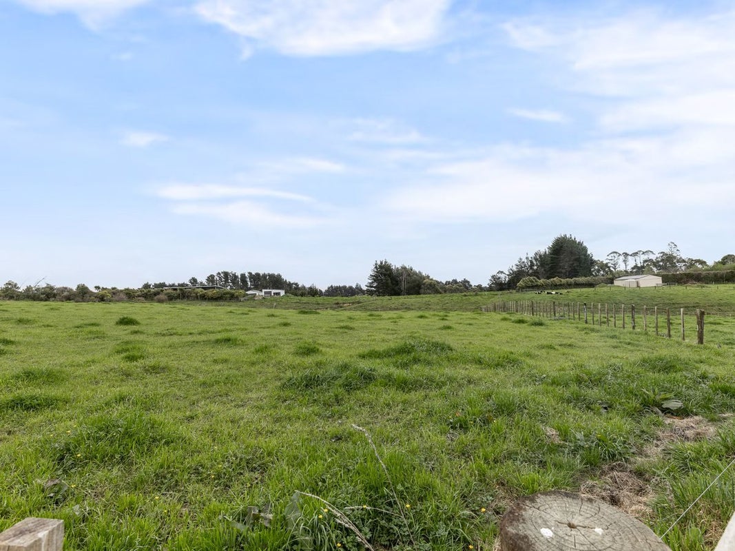 42 Serenity Lane, Koputaroa, Shannon - Carousel 2
