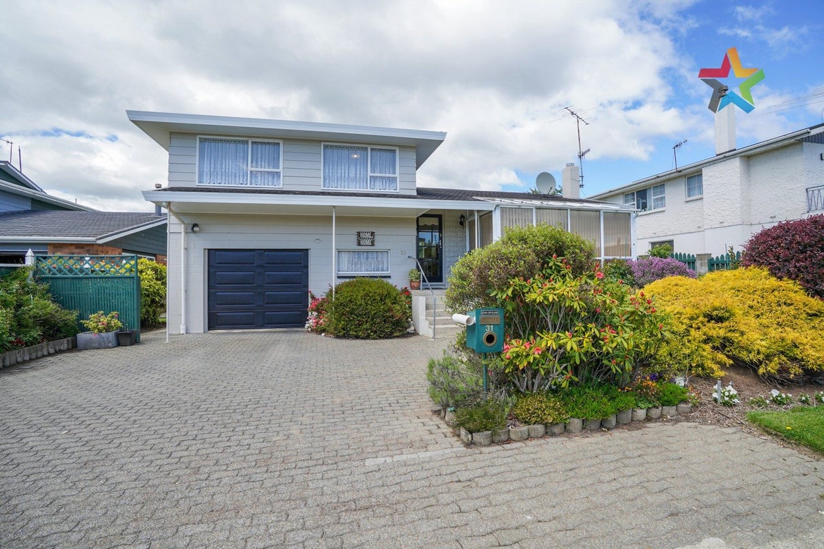 31 Orwell Crescent, Newfield, Invercargill - Carousel 2