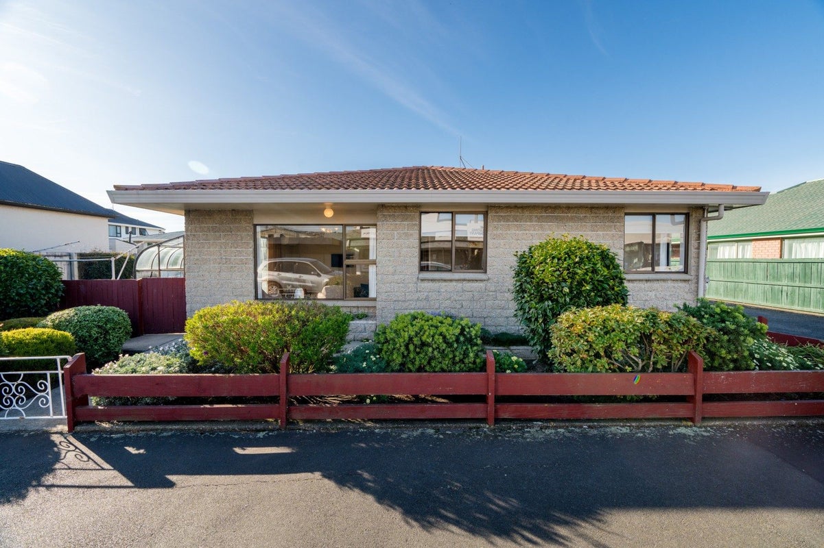 27A Prince Albert Road, Saint Kilda, Dunedin - Carousel 1