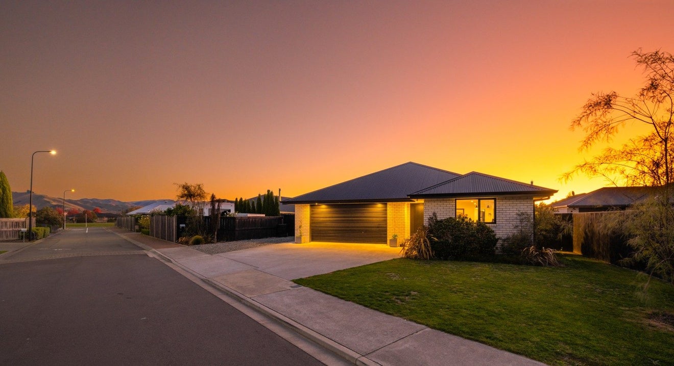 18 Camborne Crescent, Blenheim, Blenheim, Marlborough - Carousel 1