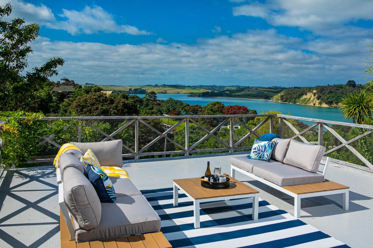 193 Wade River Road, Wade Heads, Whangaparaoa - Carousel 1