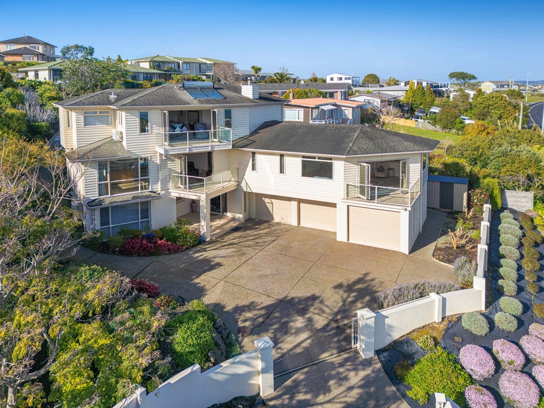 965 Whangaparaoa Road, Manly, Whangaparaoa - Carousel 2