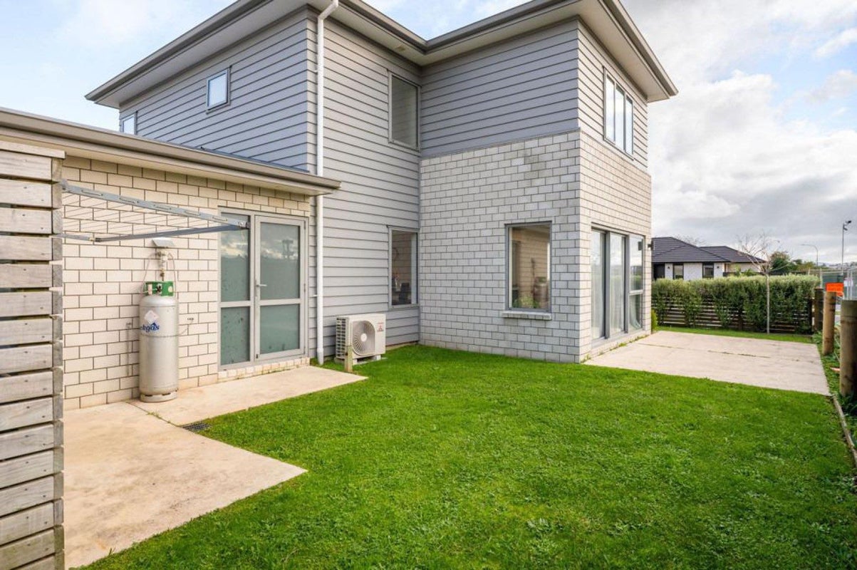2/46 North Ridge Drive, Rototuna North, Hamilton - Carousel 12
