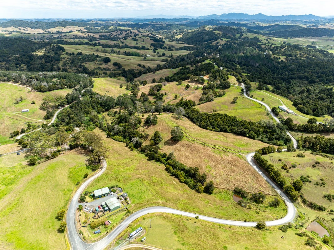 135 Central Road, Mareretu, Maungaturoto - Carousel 1