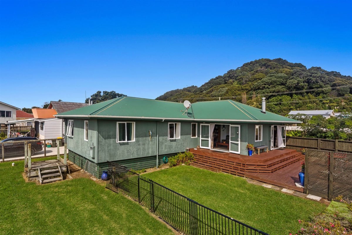 15 Mair Street, Matata, Whakatane - Carousel 2