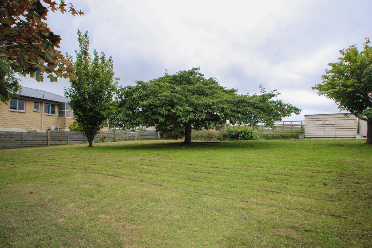 3 Parklane Place, Weston, Oamaru - Carousel 1