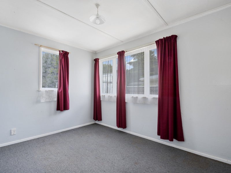 64 Patikura Place, Turangi - Carousel 8