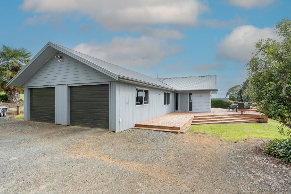 20 Glenwood Grove, Whatawhata, Hamilton - Carousel 30
