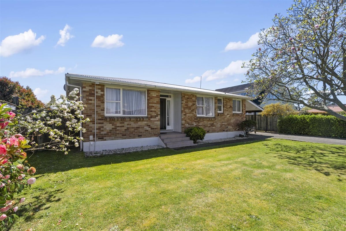 17 Robertson Street, Glenholme, Rotorua - Carousel 1