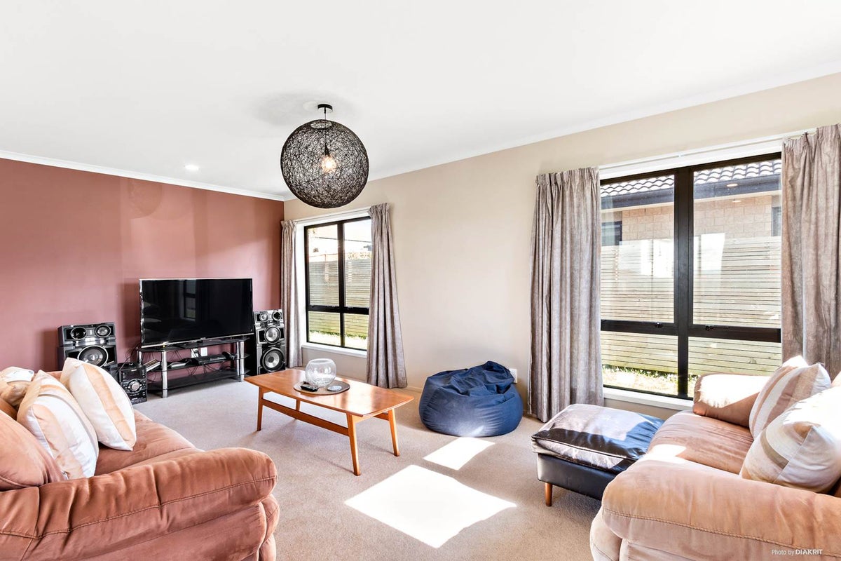 4 Zoe Court, Manurewa, Auckland - Carousel 2