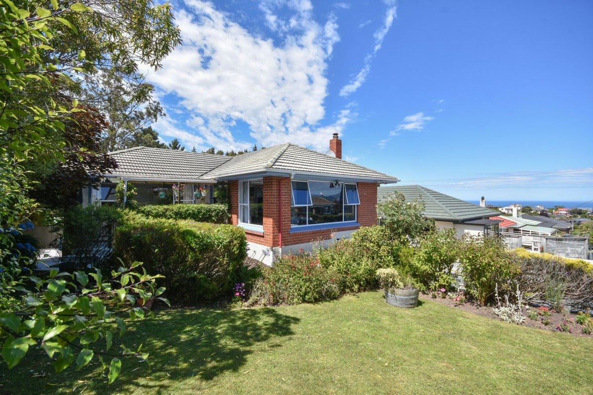 234 Highcliff Road, Shiel Hill, Dunedin - Carousel 1