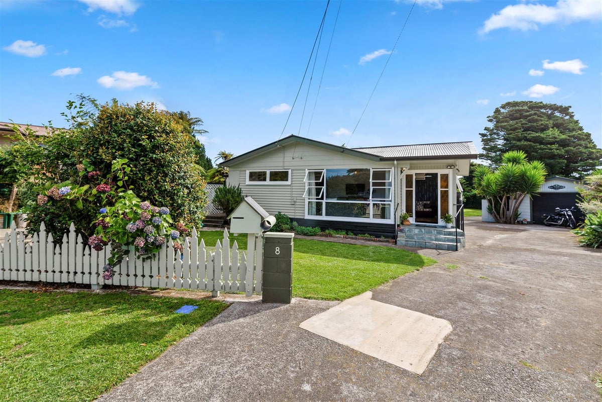 8 Firth Place, Hillcrest, Rotorua - Carousel 1