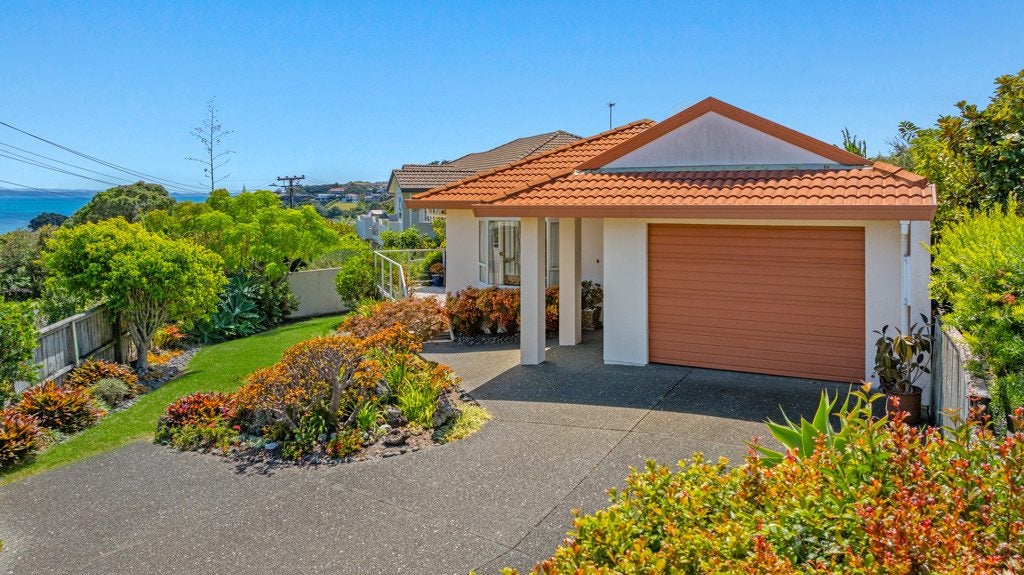 3A Beach Road, Manly, Whangaparaoa - Carousel 1