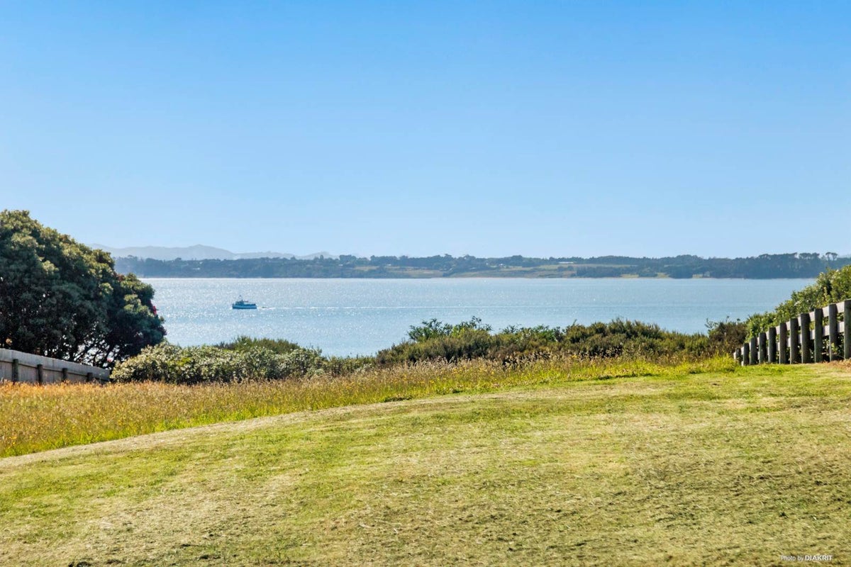 8 Allan Road, Awhitu - Carousel 2