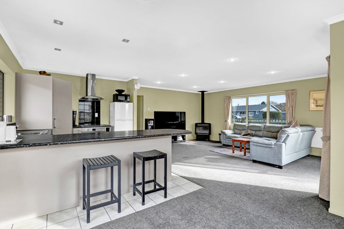 51 Grey Street, Normanby, Hawera - Carousel 1