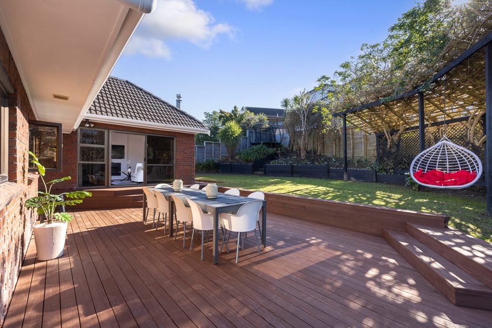 17 Noumea Place, Mairangi Bay, Auckland - Carousel 1