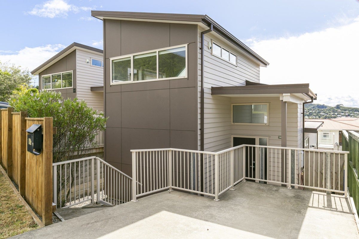 86A Thurleigh Grove, Karori, Wellington - Carousel 1