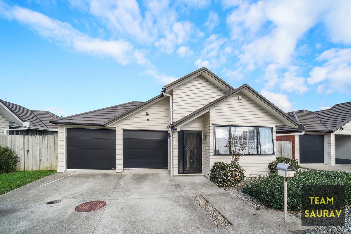 11 Whekau Drive, Takanini, Auckland - Carousel 1