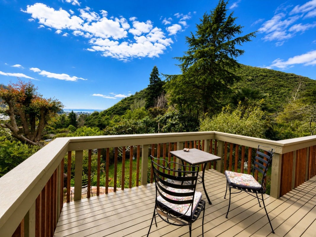 60 Robinson Road, The Brook, Nelson - Carousel 1