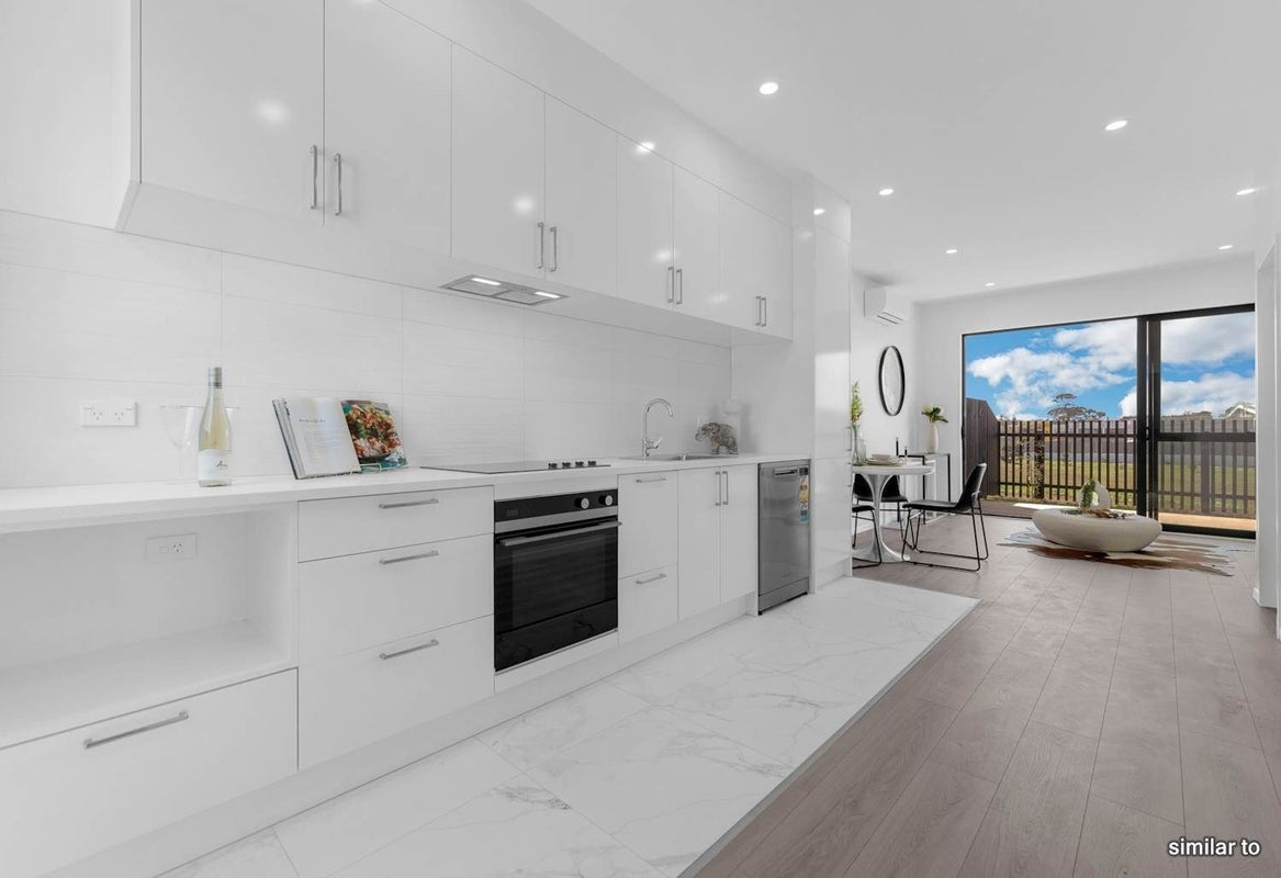 6/17 Barneys Farm Road, Clendon Park, Auckland - Carousel 2