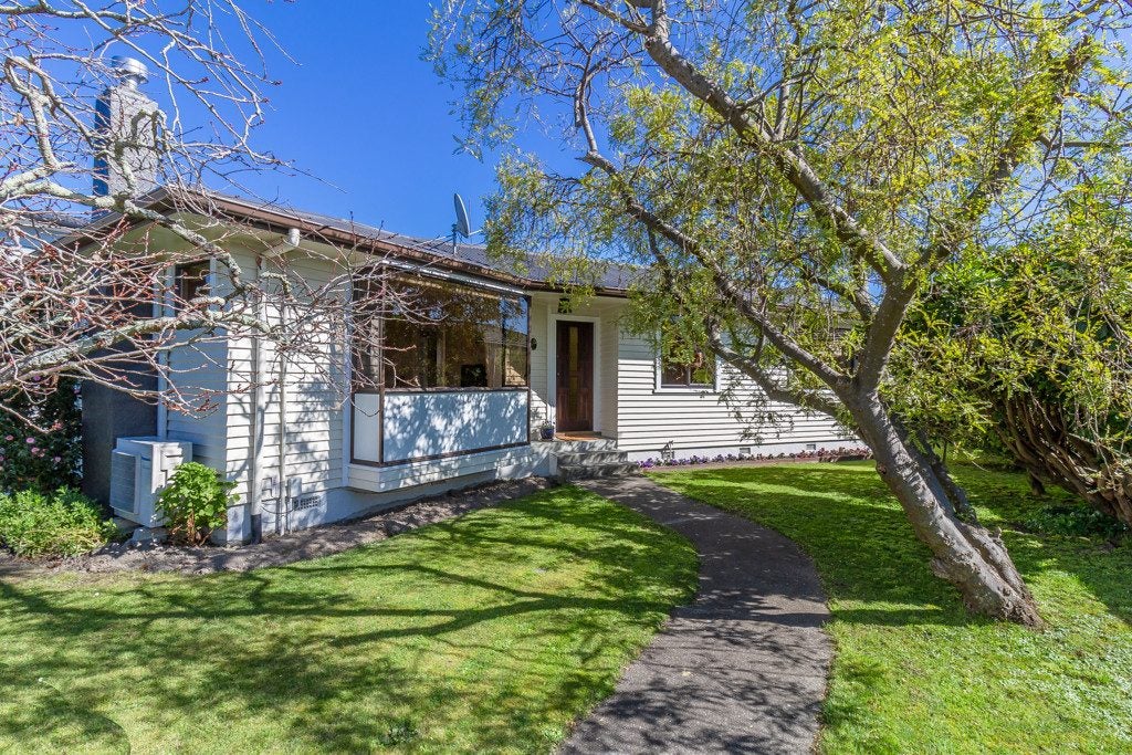 63 Guppy Road, Greenmeadows, Napier, Hawke's Bay - Carousel 1