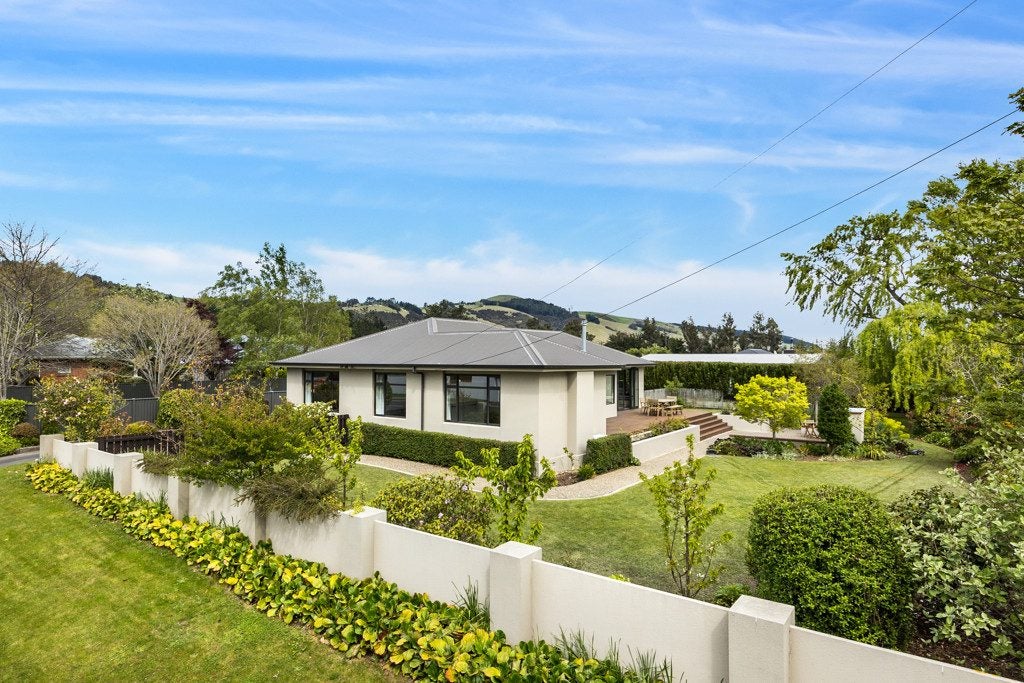 28 Riccarton Road East, East Taieri, Mosgiel - Carousel 29