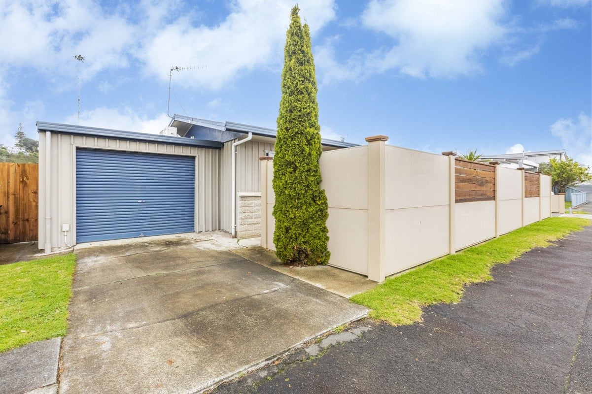 1/87 Waghorne Street, AHURIRI, NAPIER - Carousel 2