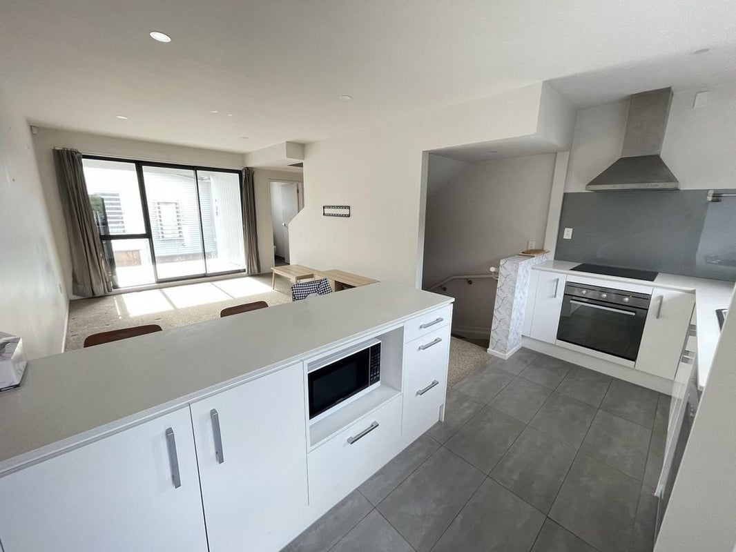 5 Kanona Way, Albany Heights, Auckland - Carousel 2