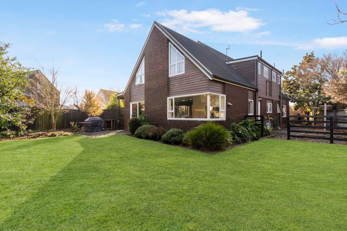 5 Rempstone Drive, Halswell, Christchurch - Carousel 1