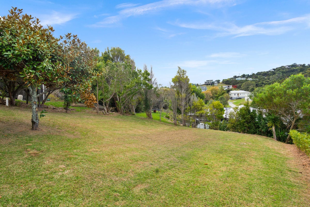 28 Taranui Place, Mangawhai Heads, Kaipara, Northland - Carousel 22