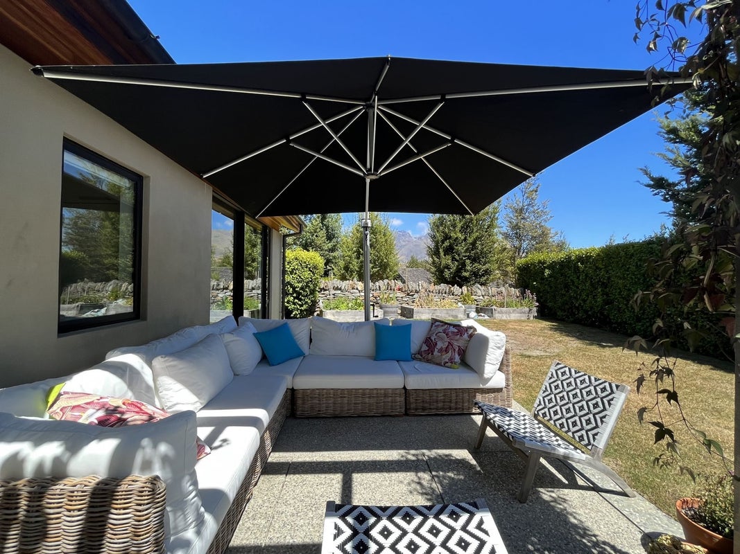 1 Buckler Court, Jacks Point, Queenstown - Carousel 13