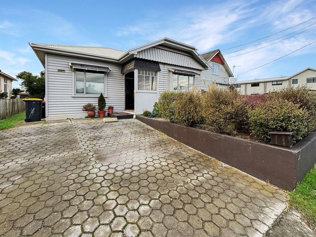 25 ORAM AVE, New Brighton, Christchurch - Carousel 1
