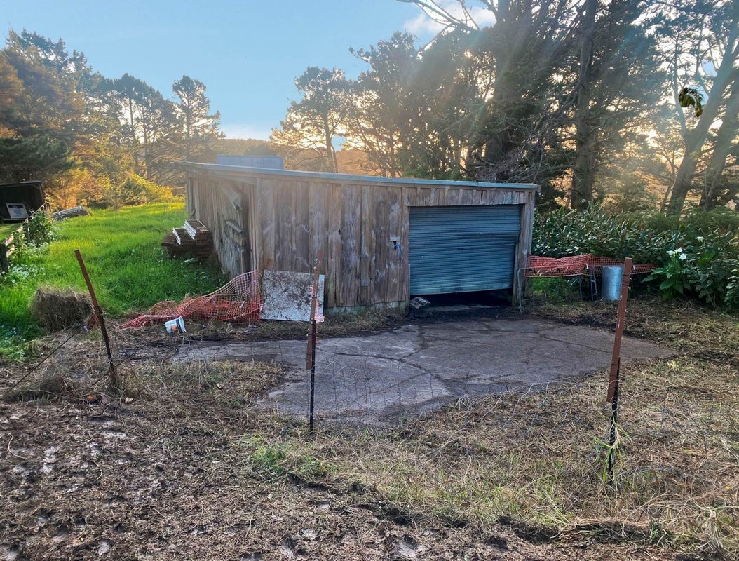 1214 East Coast Road, Redvale, Auckland - Carousel 29