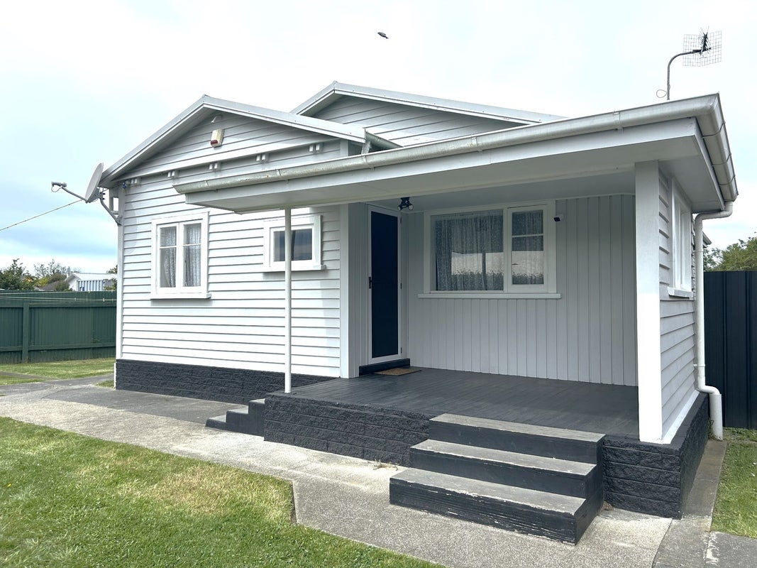 5 Lodge Road, Maraenui, Napier - Carousel 1
