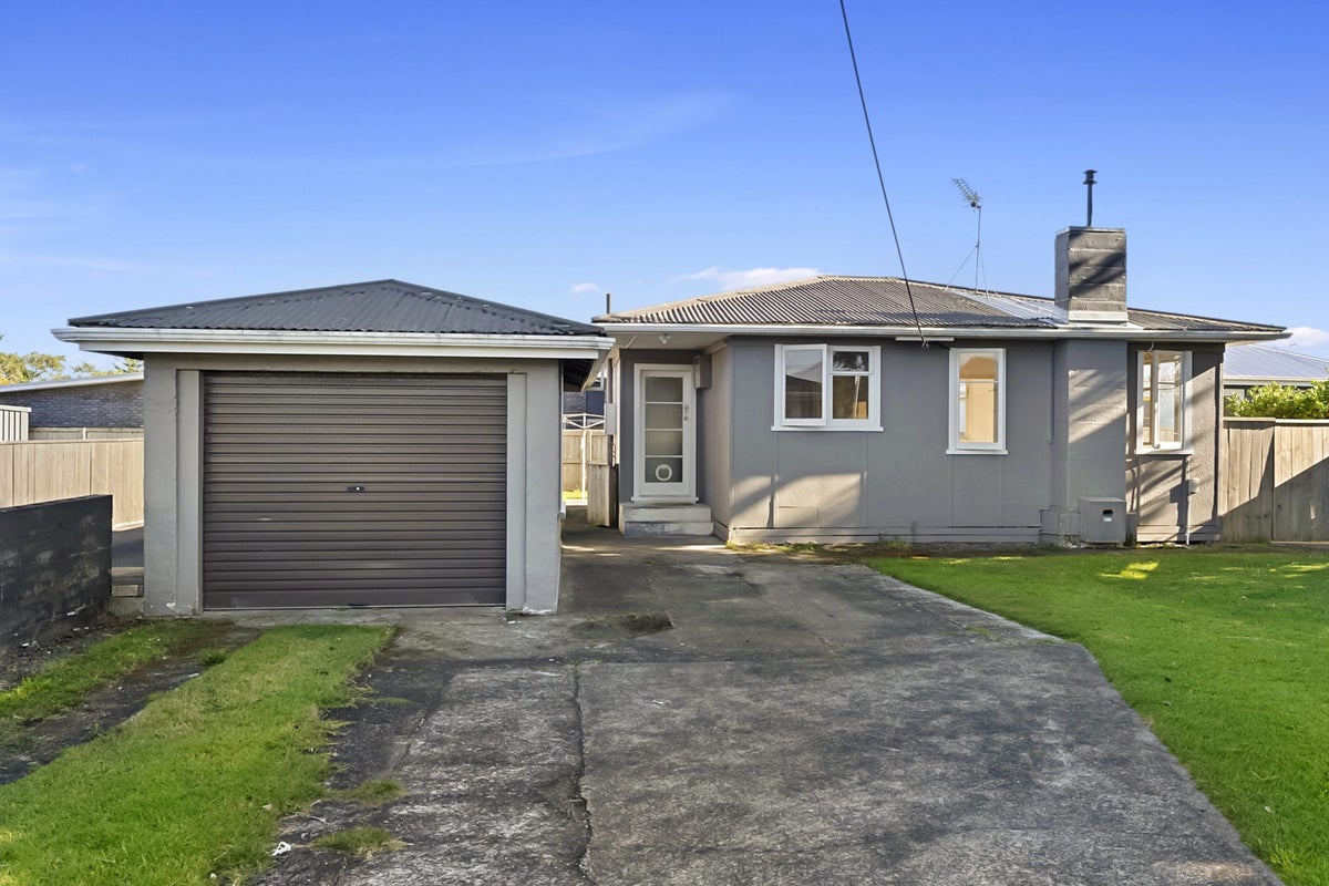 38 Doralto Road, Frankleigh Park, New Plymouth - Carousel 2