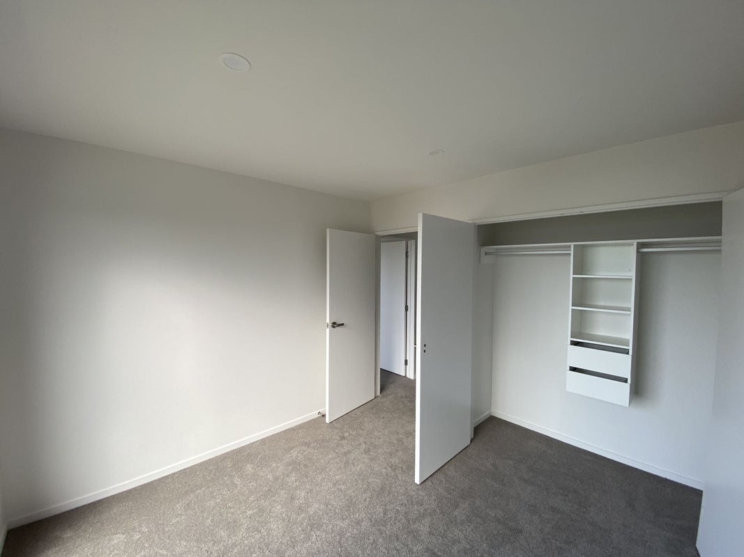 2/9 Schnapper Rock Road, Greenhithe, Auckland - Carousel 10
