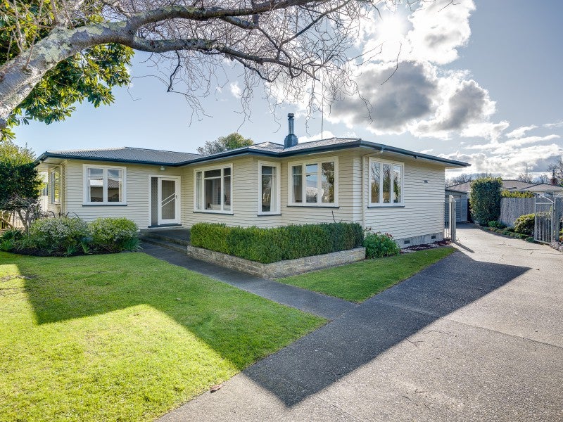 702 Maxville Drive, Parkvale, Hastings - Carousel 2