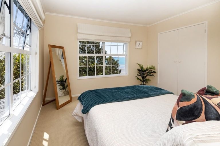40 Clovelly Road, Bucklands Beach, Auckland - Carousel 2