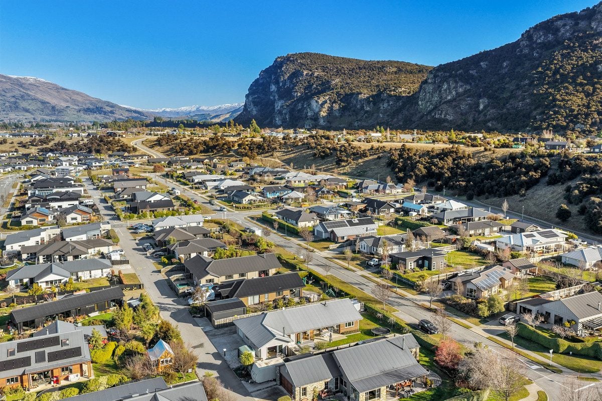 4 Warbler Lane, Albert Town, Wanaka - Carousel 24