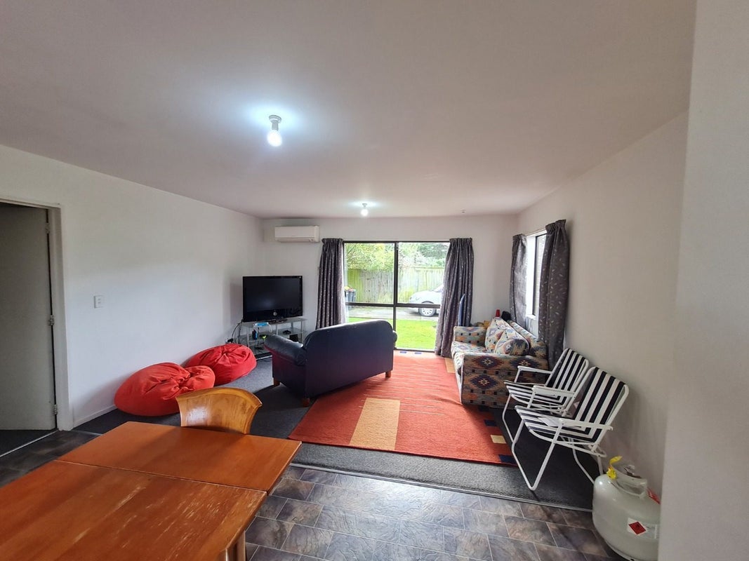 25 Vicki Street, Sockburn, Christchurch - Carousel 2