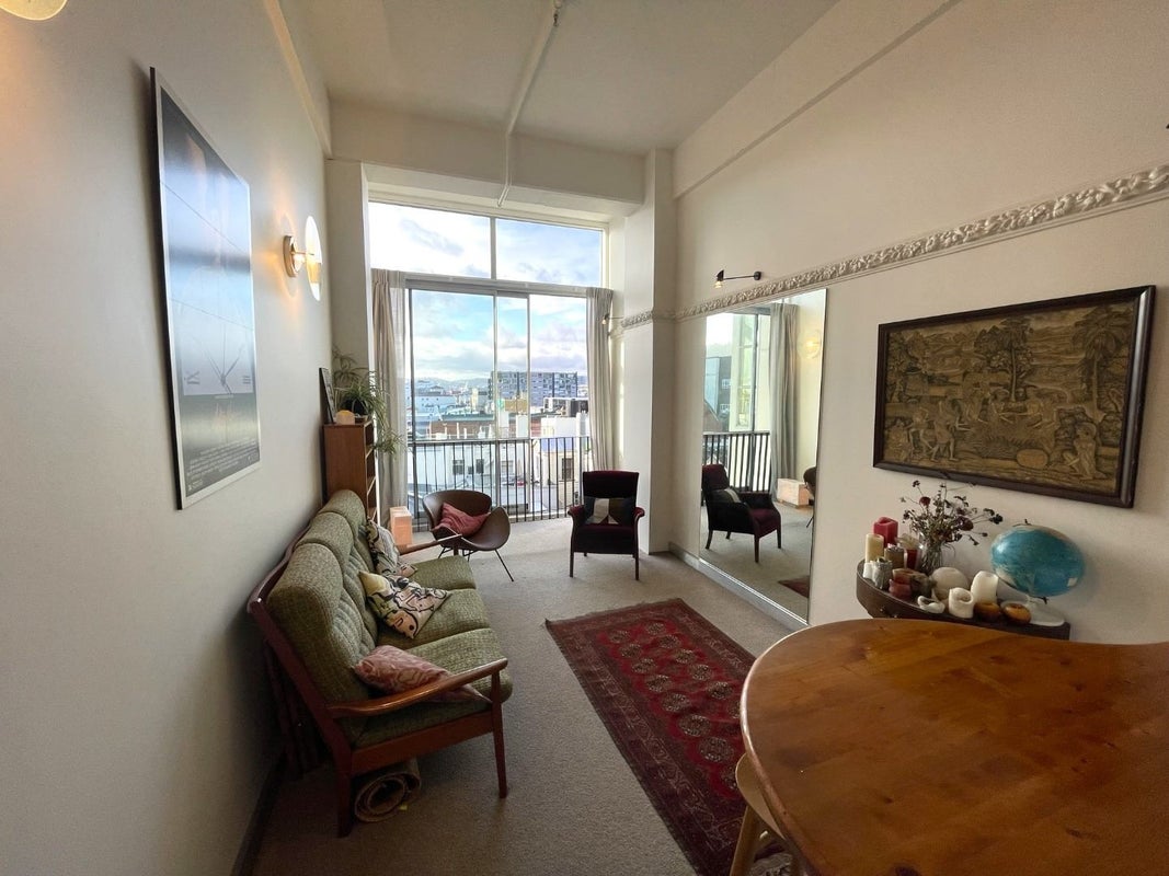 2N/51 Webb Street, Mount Cook, Wellington - Carousel 1